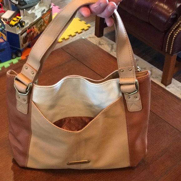 New Tote - Picture 4 of 5